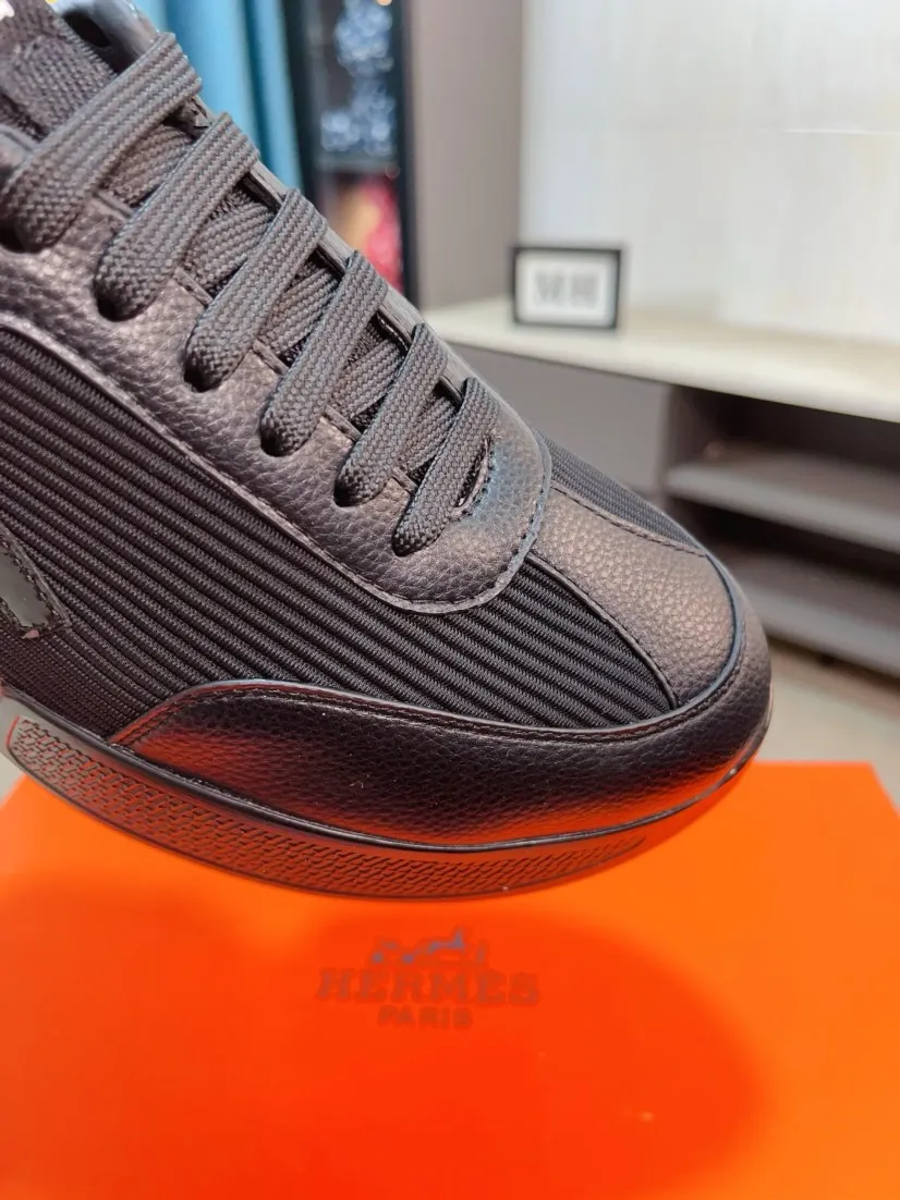 Men's shoes 💰460🌸🌸【HERMES】Hermès high-end quality original shoe upper: 🔝tumbled calfskin, suede calfskin, shoe body sewn H totem, outsole: ultra-light TPU foam·rubber; two-color molded outsole, ultra-high quality control·fine workmanship: highlighting (high-end·luxury·grade) 38-44 (45 can be customized)